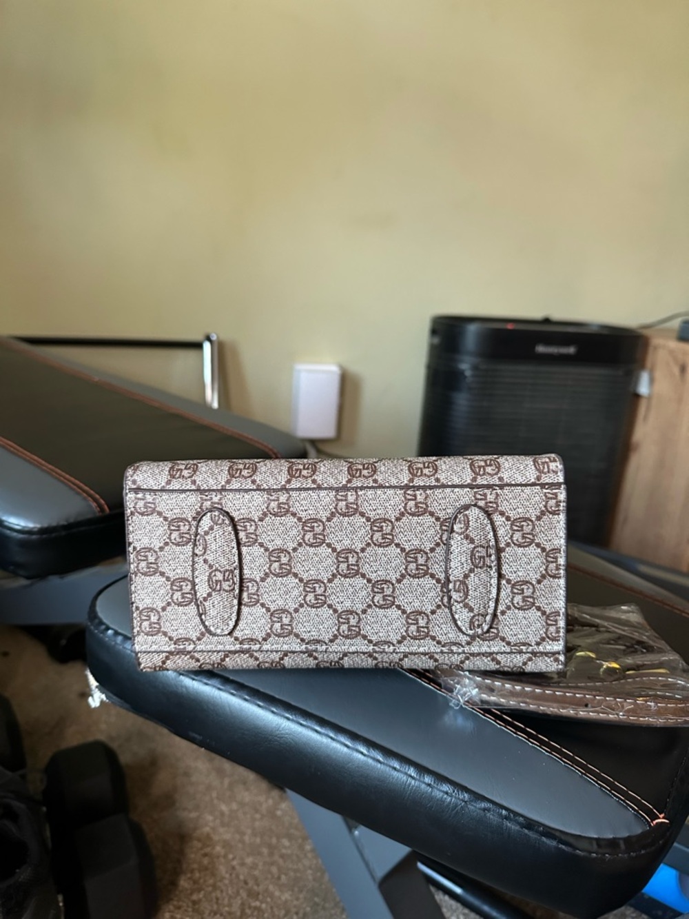 Women’s Brown Classic Monogram Small Satchel Bag New with Tag - Picture 6 of 7